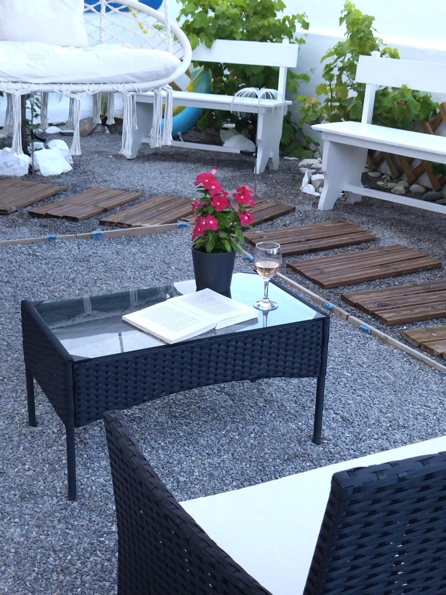 Appartamento Little Garden Pera Gyalos Esterno foto